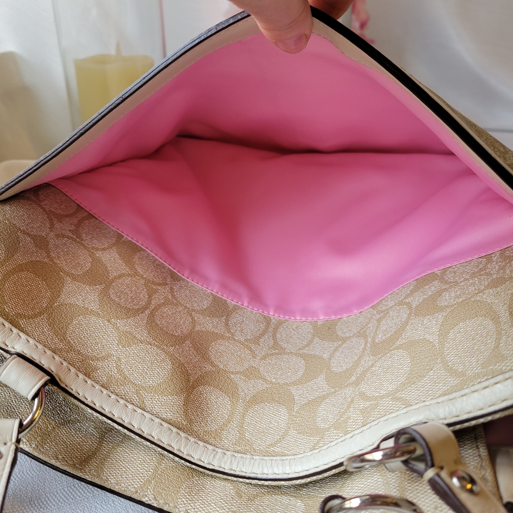Coach Chelsea Heritage Tote with Matching Wristlet & Card Holder - Picture 13 of 15
